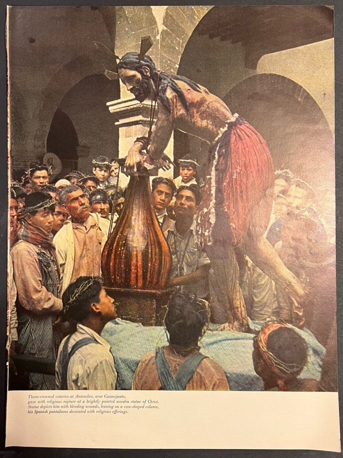 Vtg 1950s Full Page Photo-Mexico-Thorn Crowned Votaries at Atotonilco-Religious