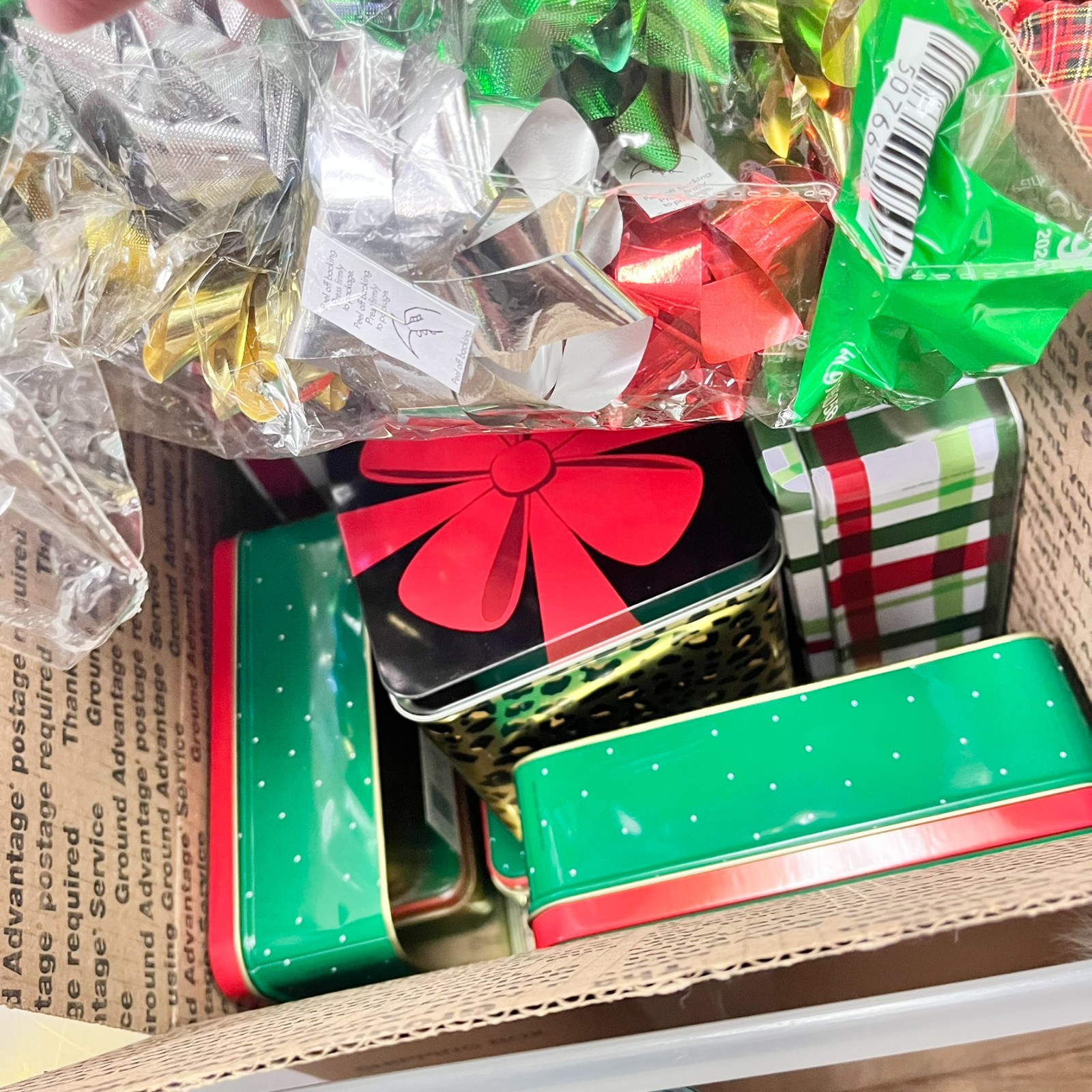 NEW Lot 12 Christmas Cookie Tins Metal Holiday Gift Boxes Small Large + Bows Tag