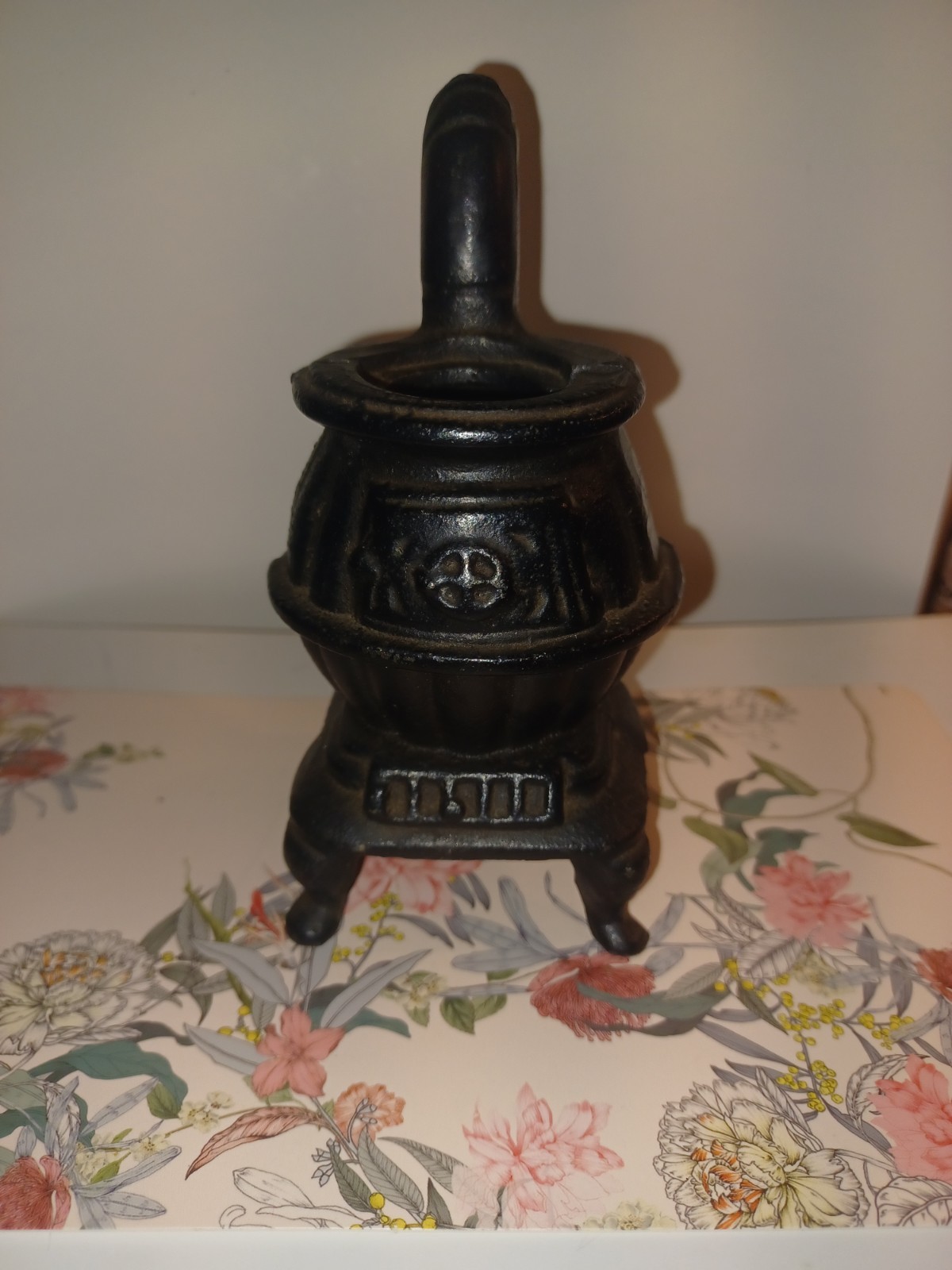 Vintage Miniature 5 Inch Cast Iron Pot Belly Stove