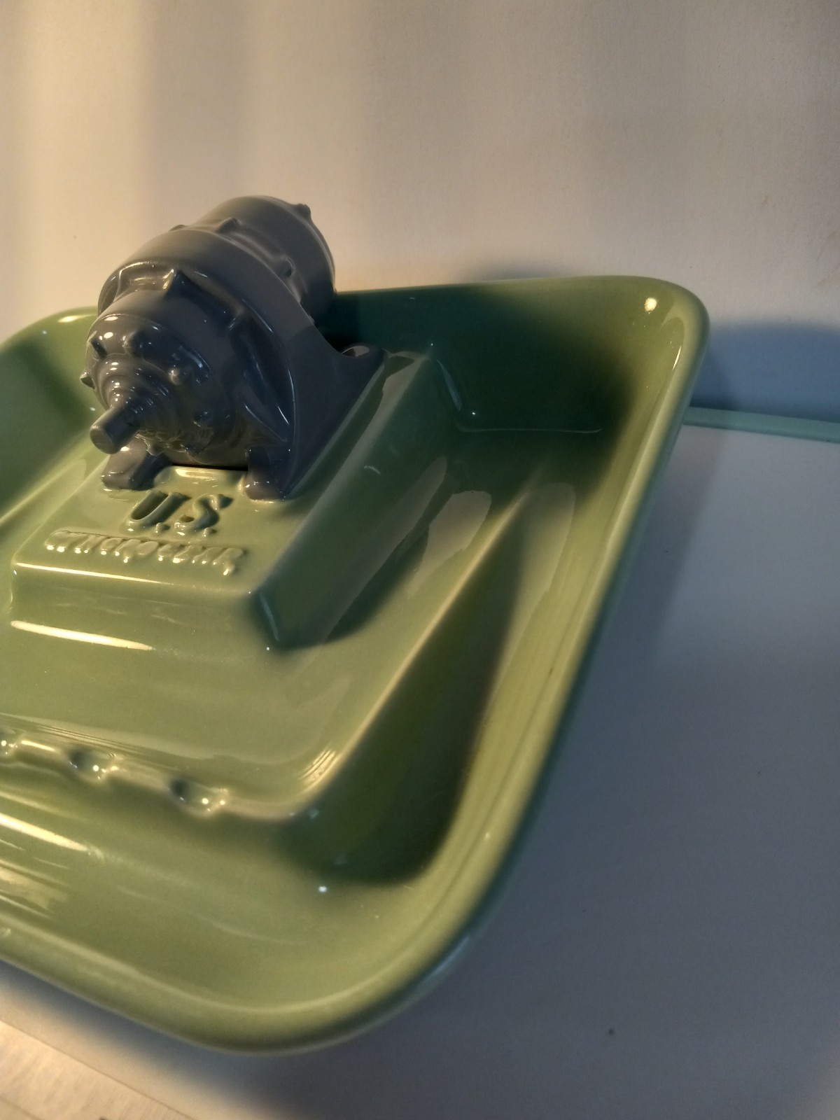 Vintage Advertising Mechanical -Ashtray Ceramic Hueckel