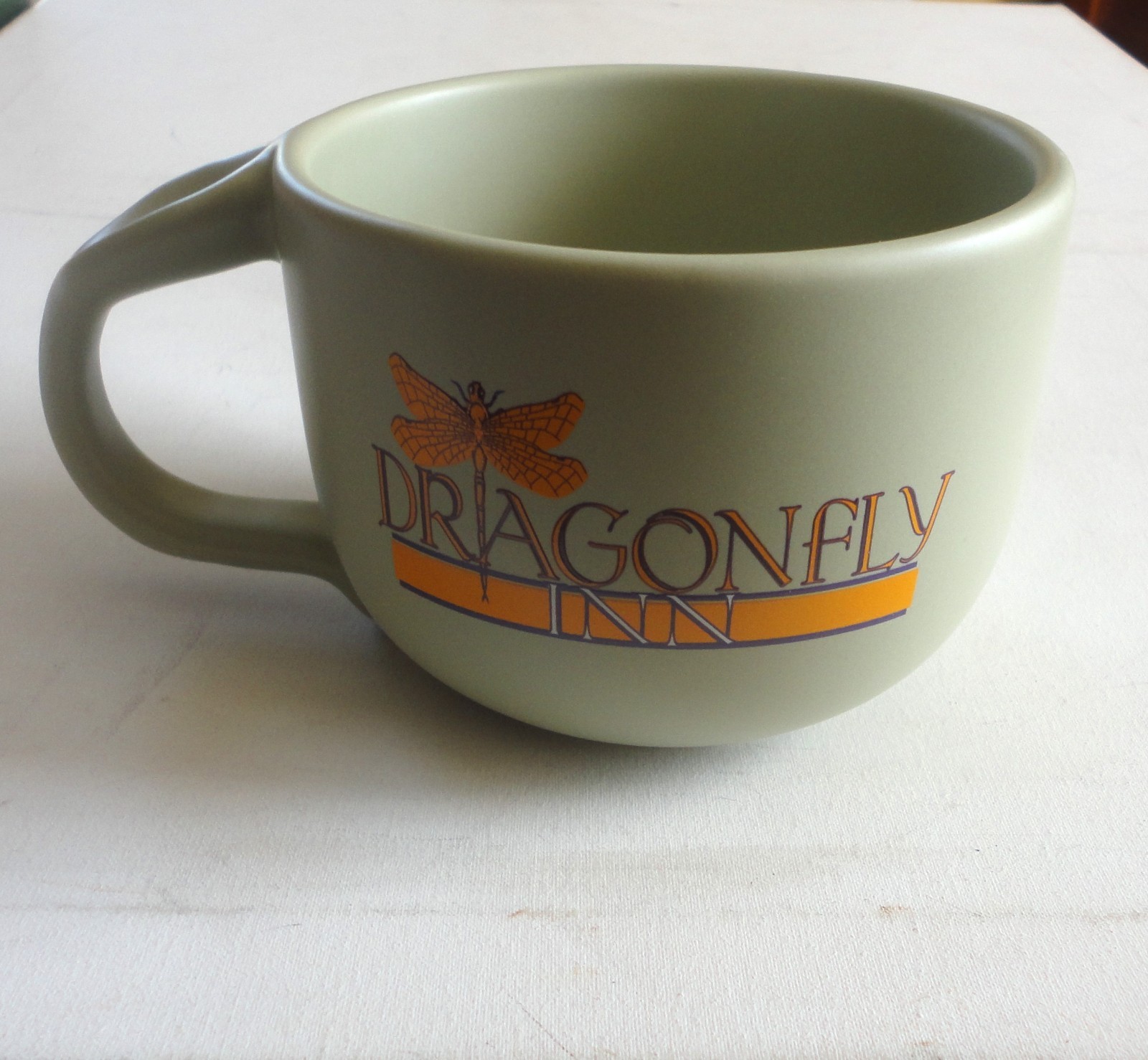 2009 Dragonfly Inn Coffee Cup Mug Gilmore Girls 22 Oz Warner Brothers East USA
