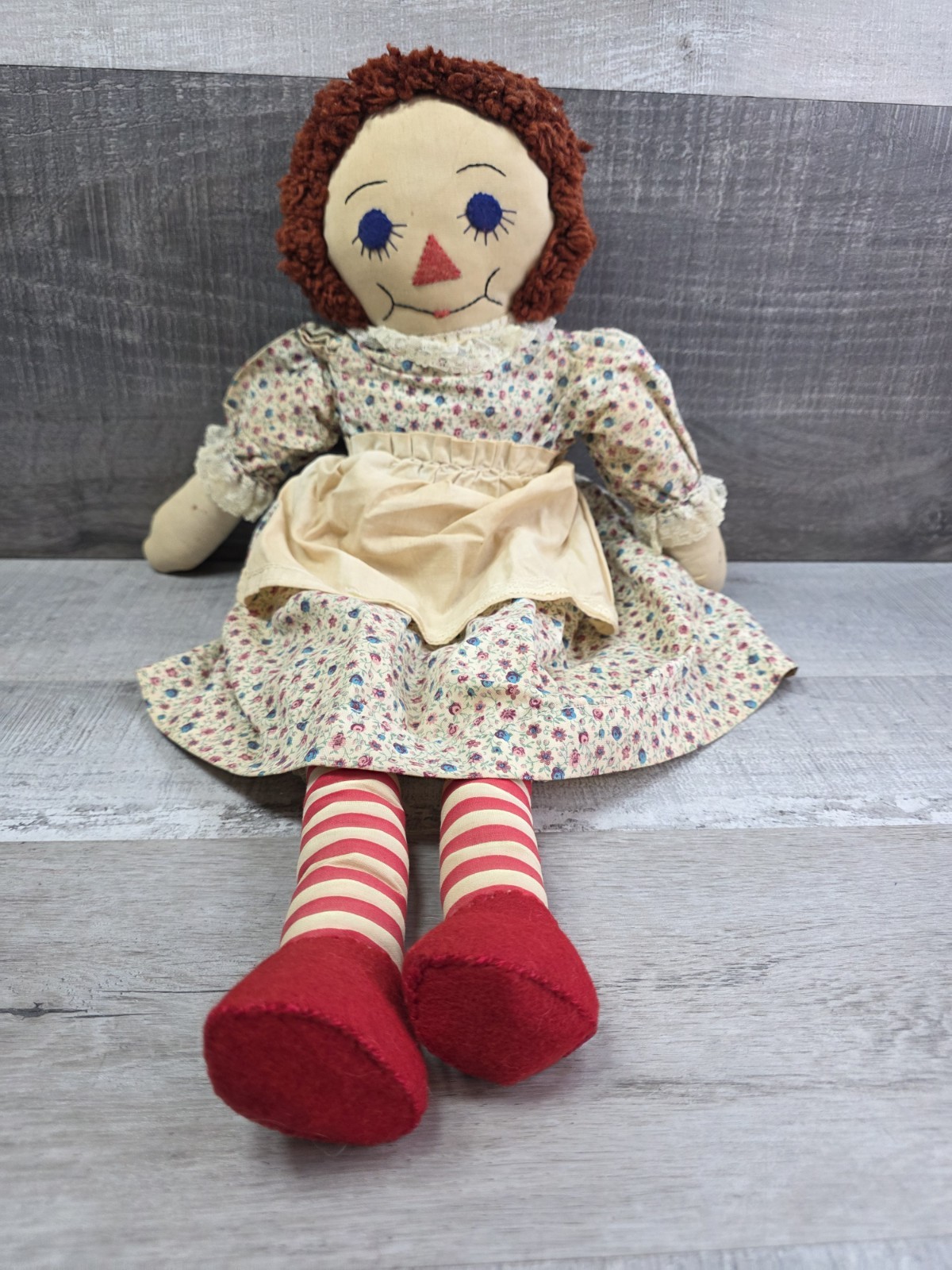 Vintage 1980s Raggedy Ann Doll 22″ Blue Eyes Floral Dress g58