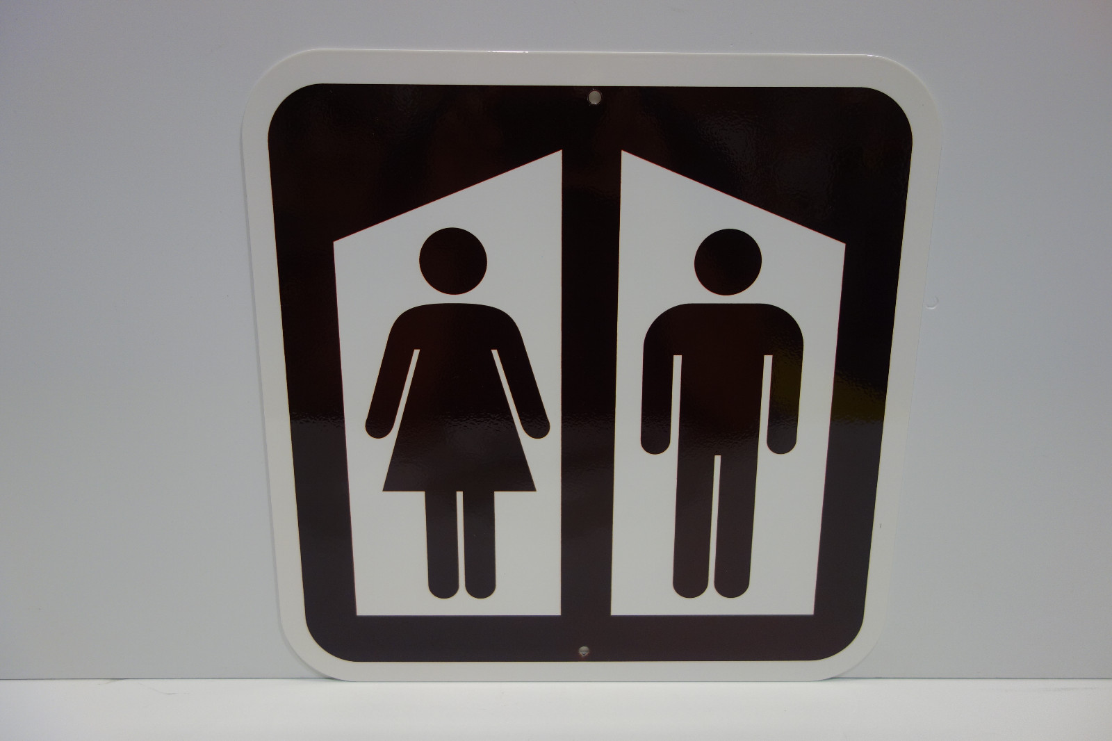 RESTROOM SIGN NATIONAL PARK BAKED ENAMEL SIGN. MINT NOS. HEAVY OUTDOOR SIGN.