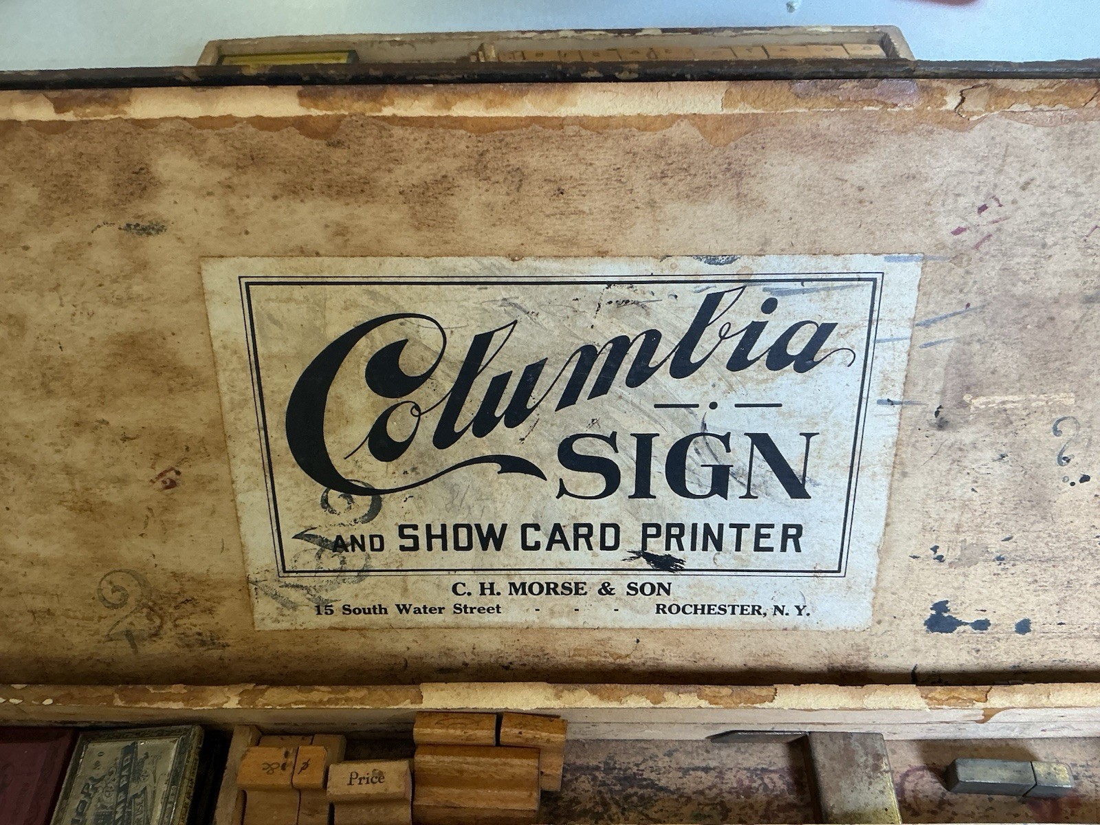 Columbia Sign And Showcard Printer Box Wooden 88 Pcs Set