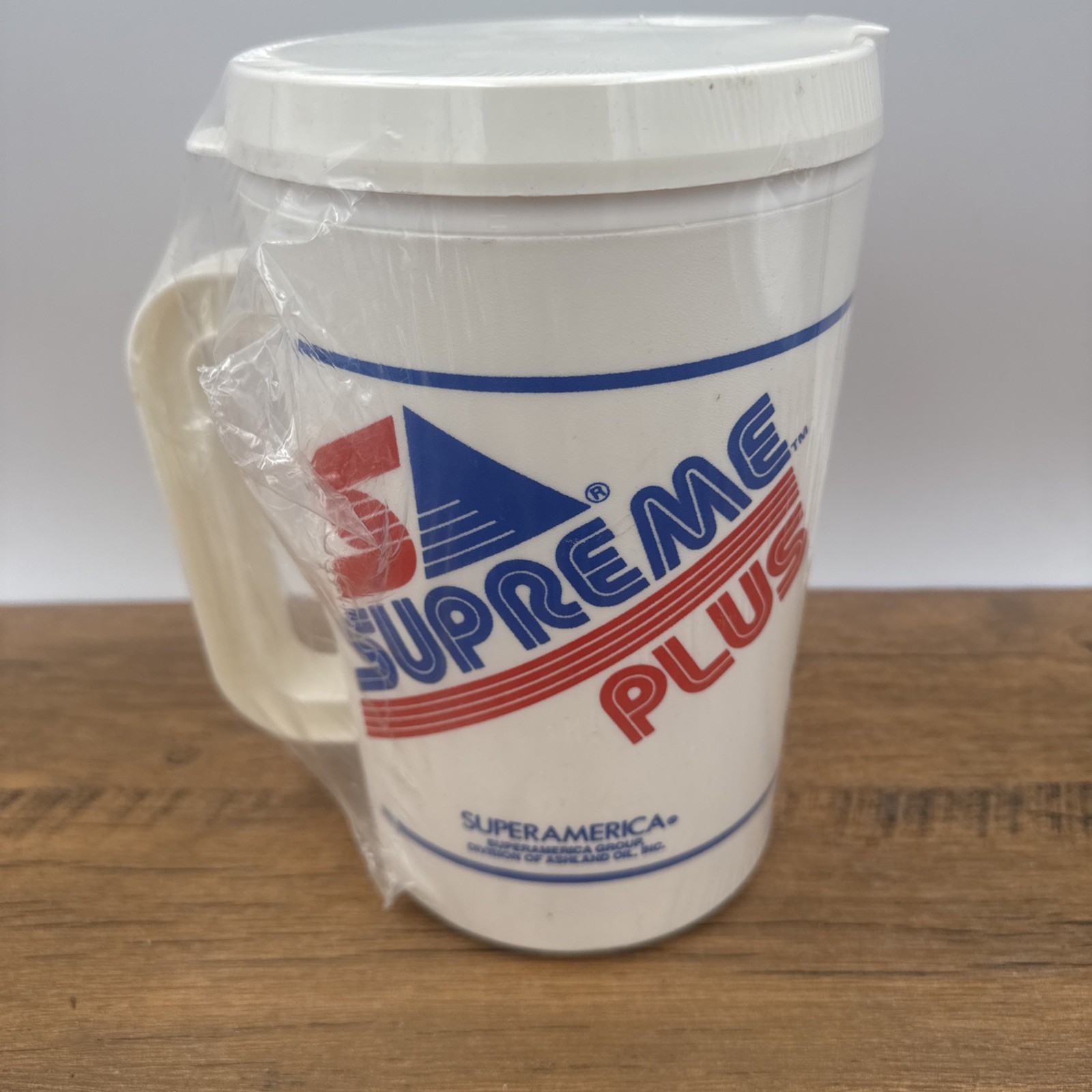 Vintage SuperAmerica Supreme Plus 56oz Insulated Travel Mug Aladdin Advertising