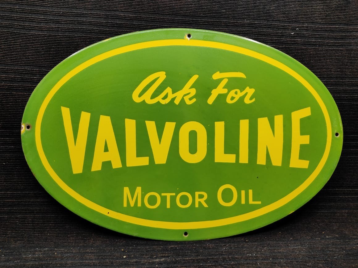 Porcelain Valvoline Motor Oil Enamel Metal Sign Plate Size 30″ x 20″ Inches