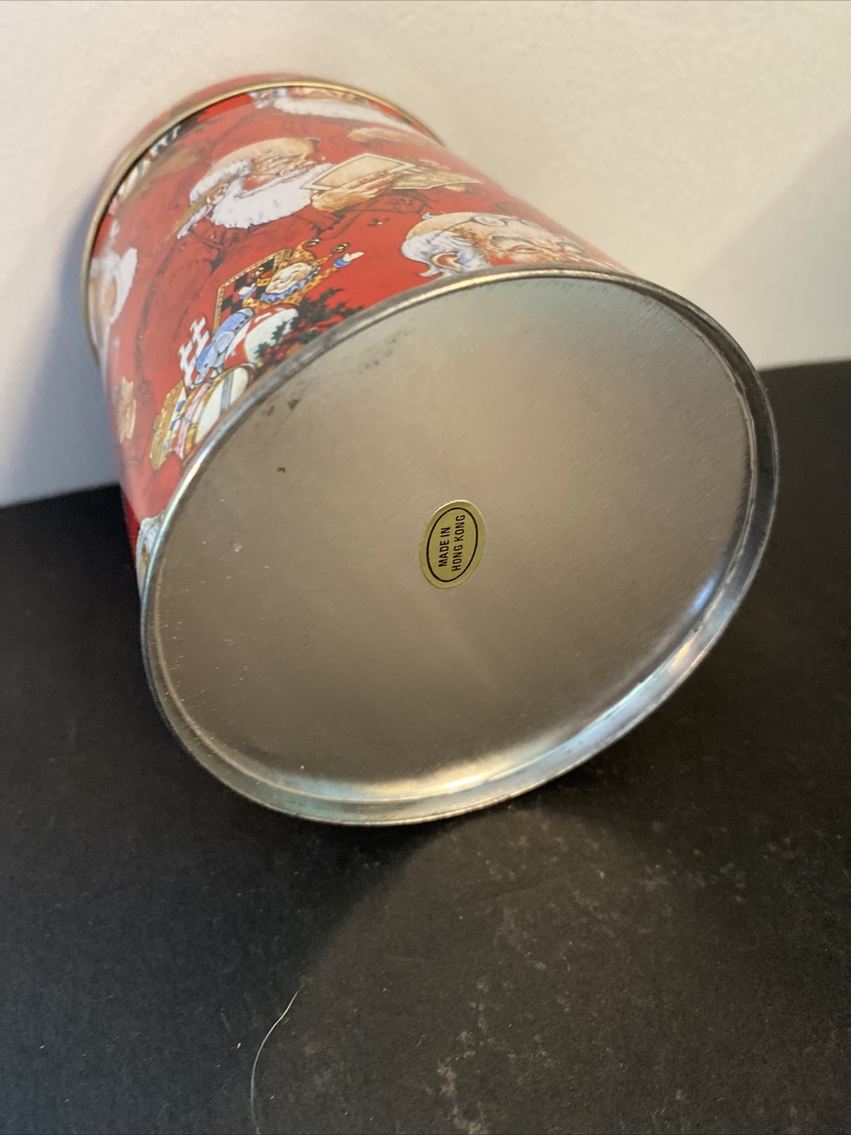 Christmas Tin Cylinder Santa Claus Made in Hong Kong Vintage 5″ tall red white
