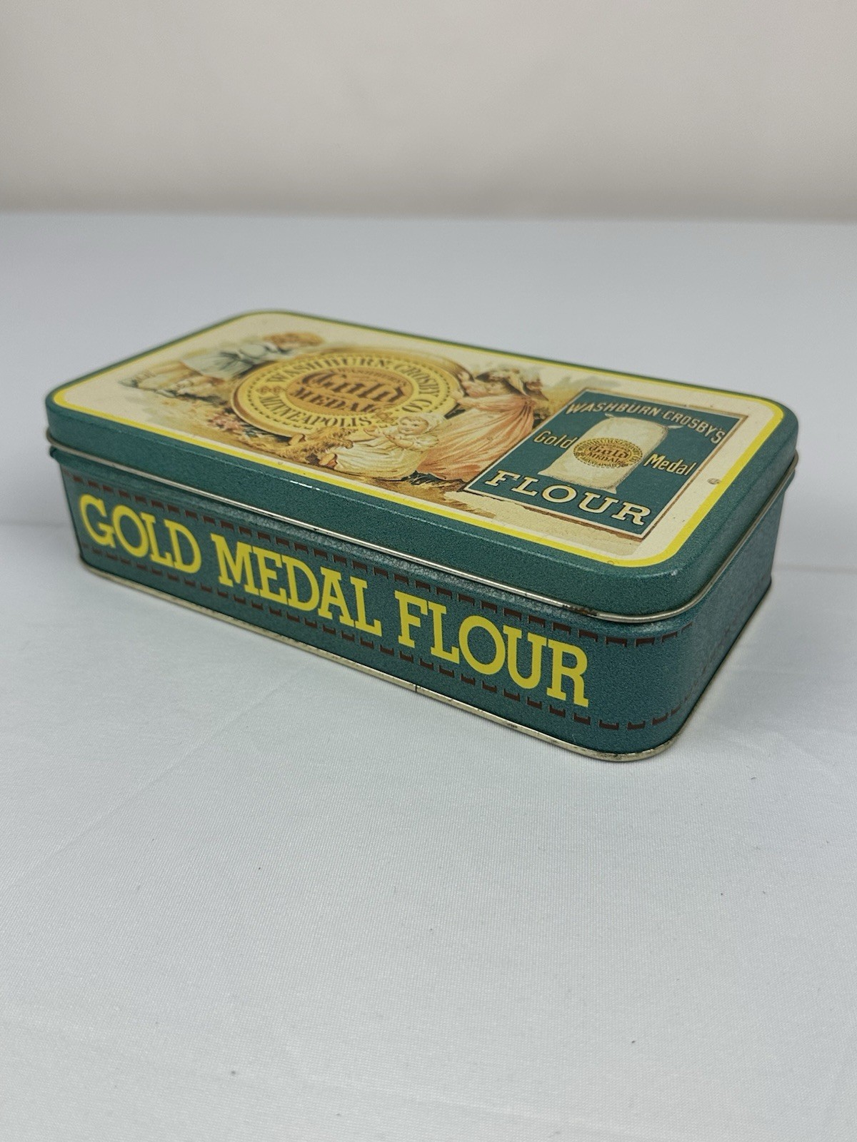 Washburn And Crosby Gold Medal Flour Bristol Ware Tin Circa 1990 8x4x2 Inches