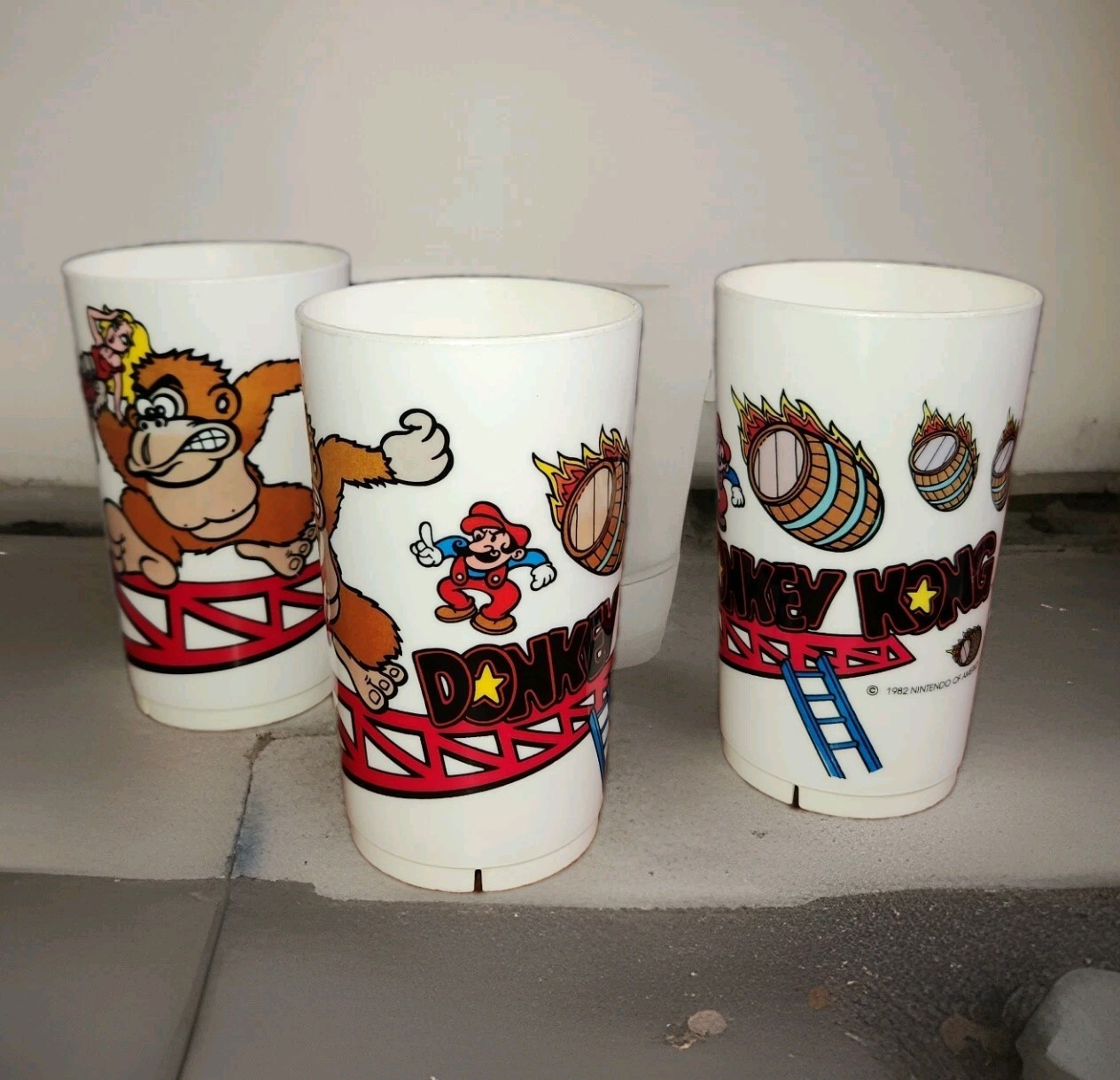 3 Nintendo Plastic Donkey Kong Arcade Game Kids Drinking Cup Deka 1982 Vintage