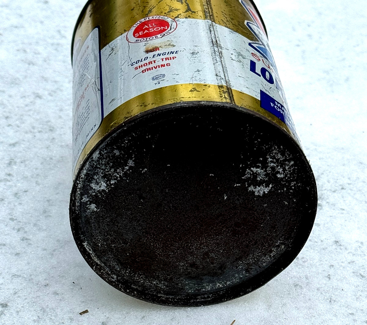 Vintage Holiday Gas Station Metal Motor Oil Can Gasoline Oil Quart