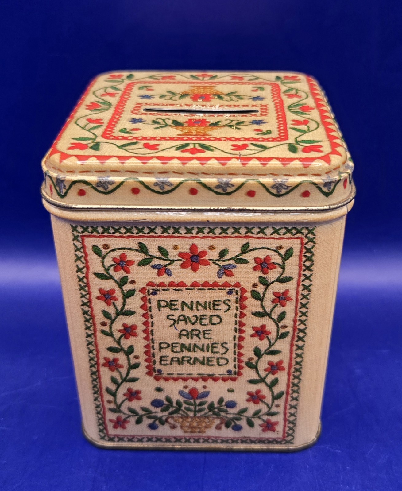 Vtg Hallmark “Pennies Saved Are Pennies Earned” Stitch Pattern Tin Coin Bank 🪙