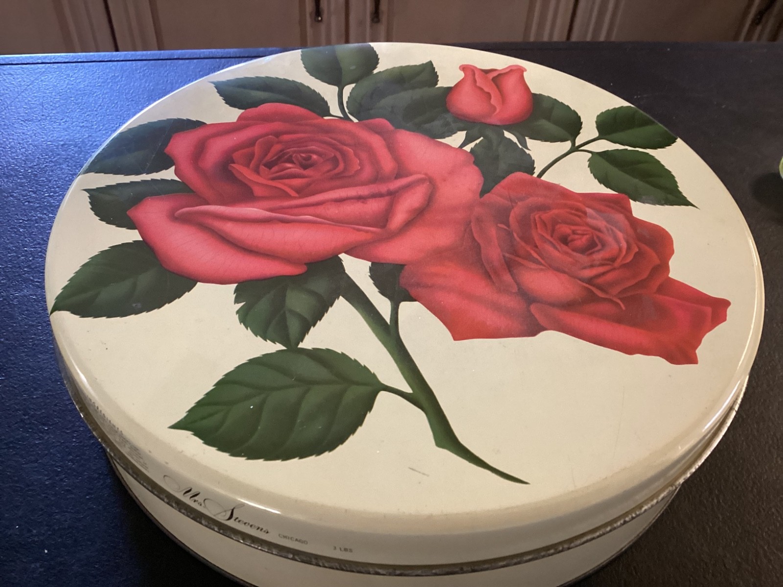 Vintage Old Red Rose Mrs. Steven’s Round Metal Tin