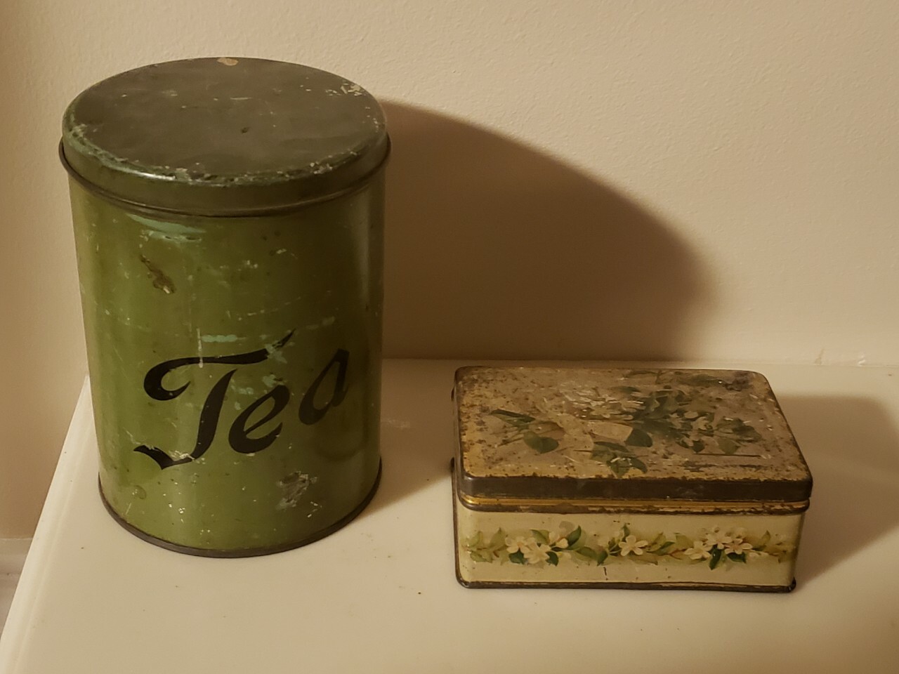 Tetley’s Golden Tea Tin Metal Canister 6″h 4.5″d Can 4.75x3x1.75″ Vintage
