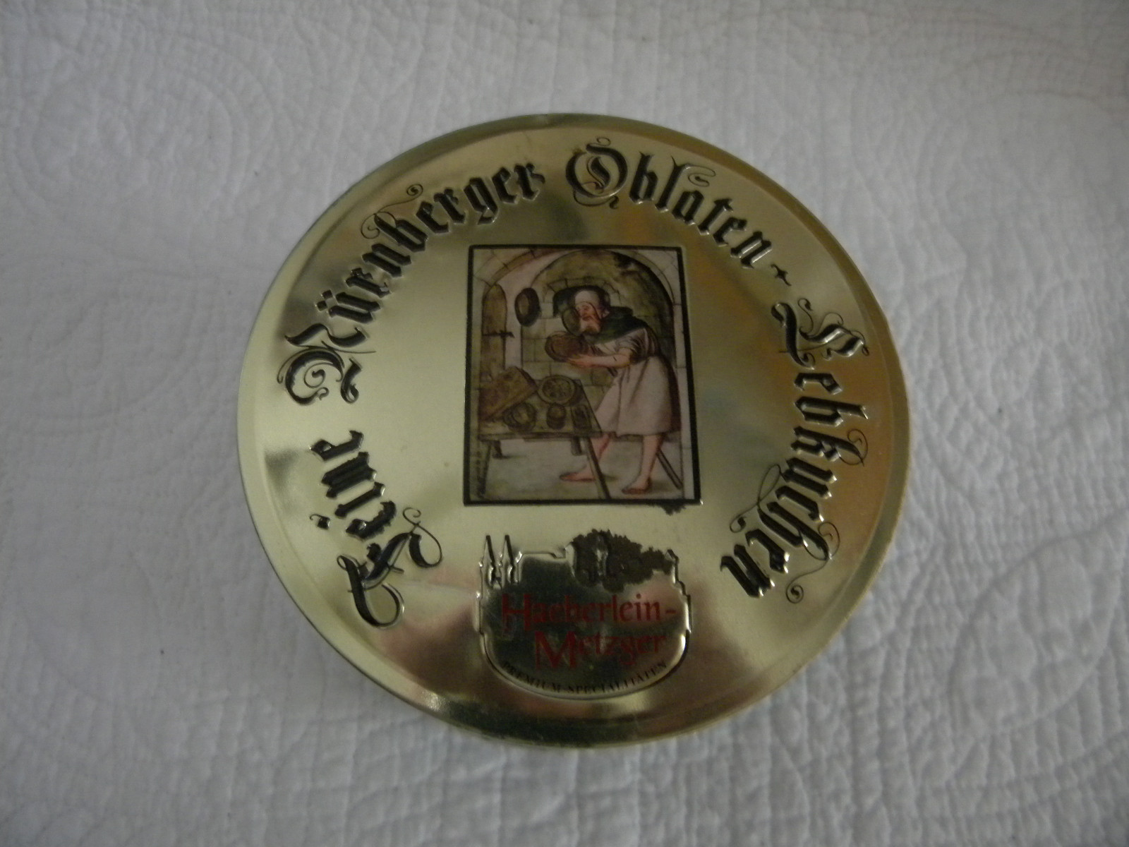Haeberlein Metzger Gingerbread Embossed Tin/Colorful & in Excellent Condition