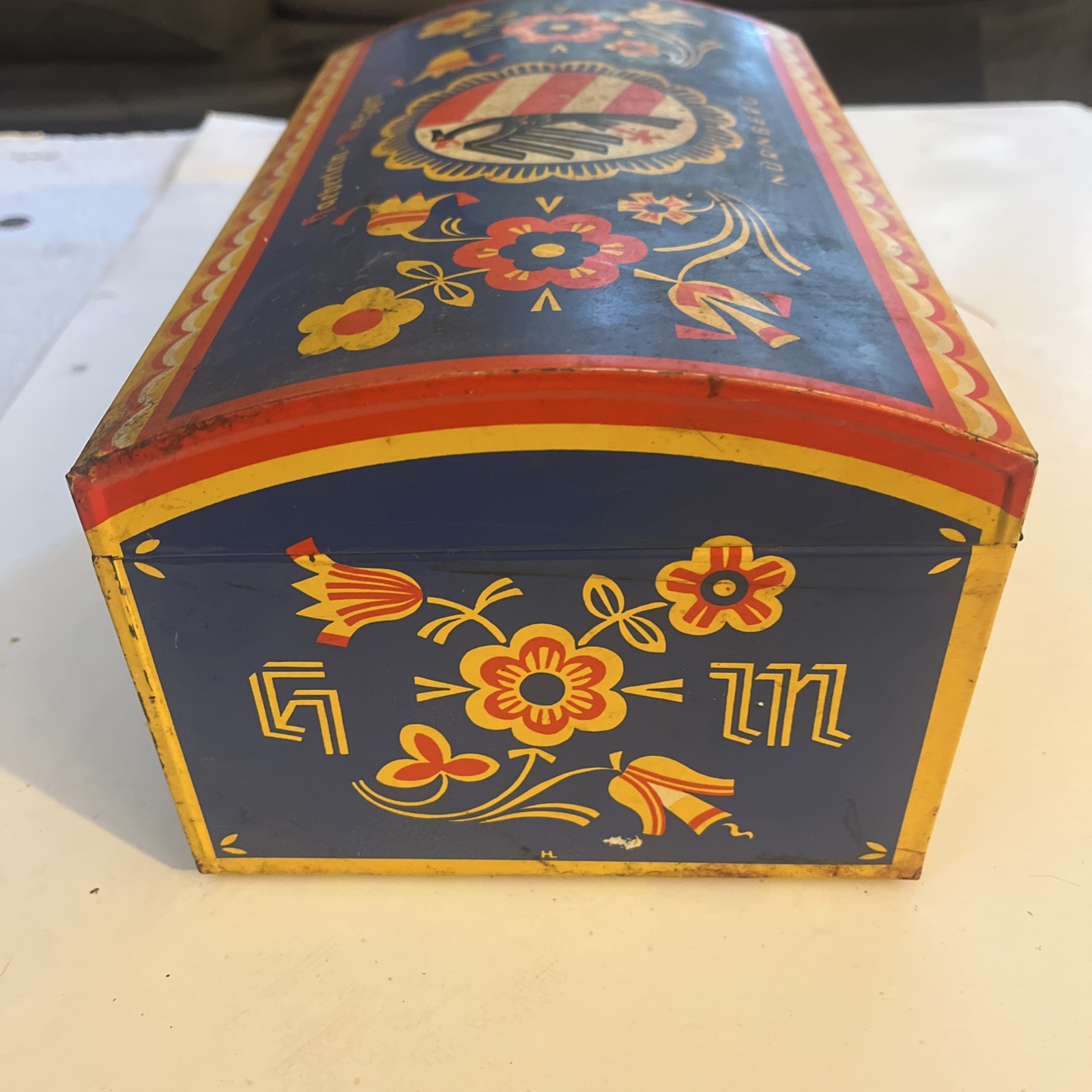 Vintage ~ Haeberlein-Metzger ~ Nurnberg Germany ~ Painted ~ Tin