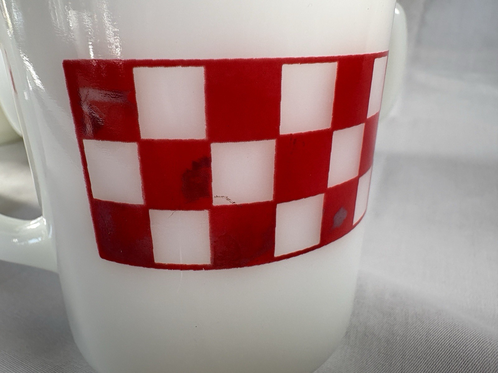 Ralston Purina Red Checkered Milk Glass Coffee Mug SET OF 7 10 oz. 1960’s Anchor