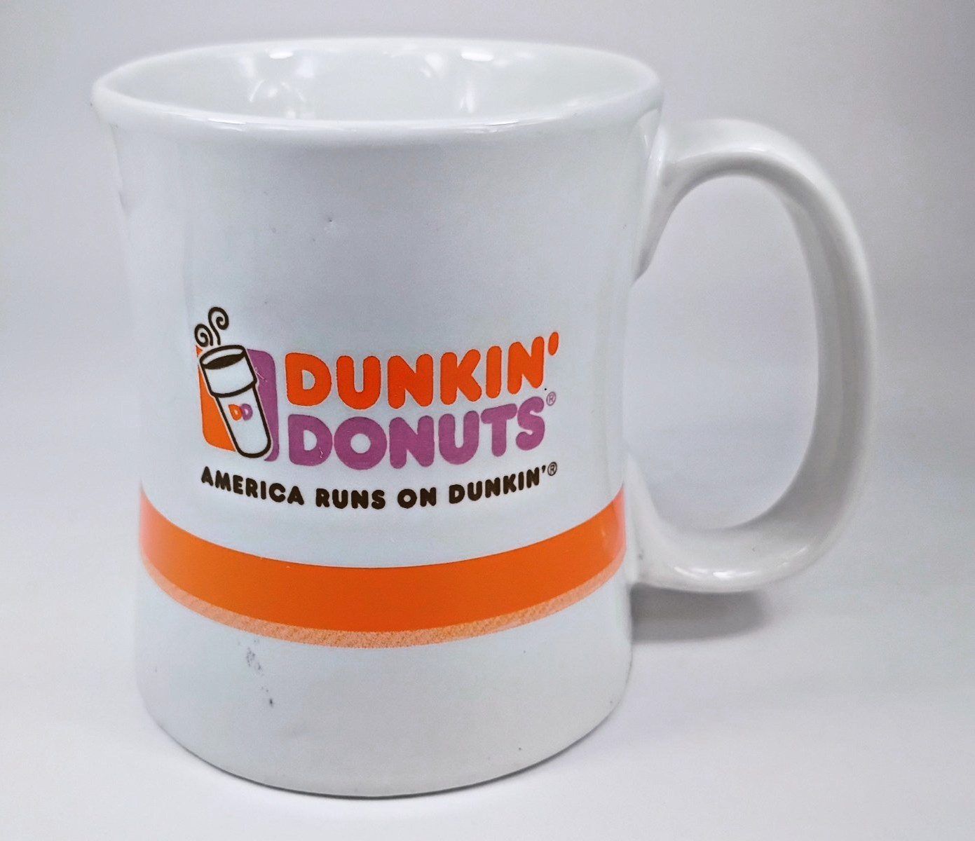 Vintage Dunkin’ Donuts Retro Diner Coffee Mug Cup. America Runs On Dunkin. 14oz.
