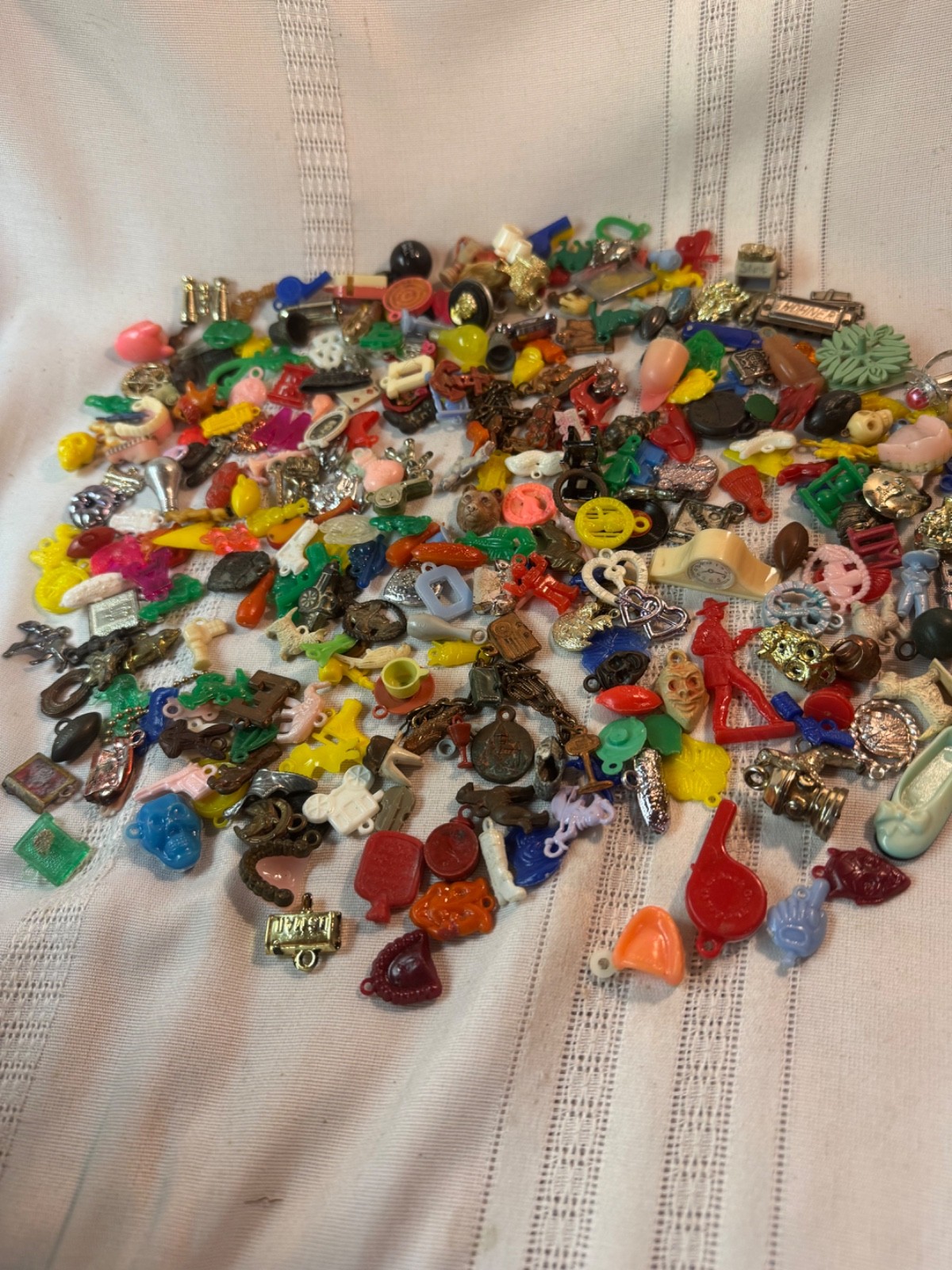 Large Lot of Vintage Gumball Machine & Cracker Jack Prizes Charms