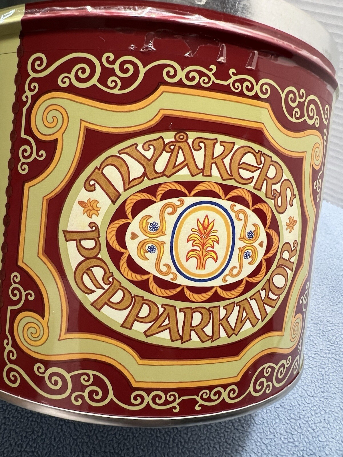 Empty Cookie Food Tin Nyakers Pepparkakor Large Round Drum Swedish Gingerbread