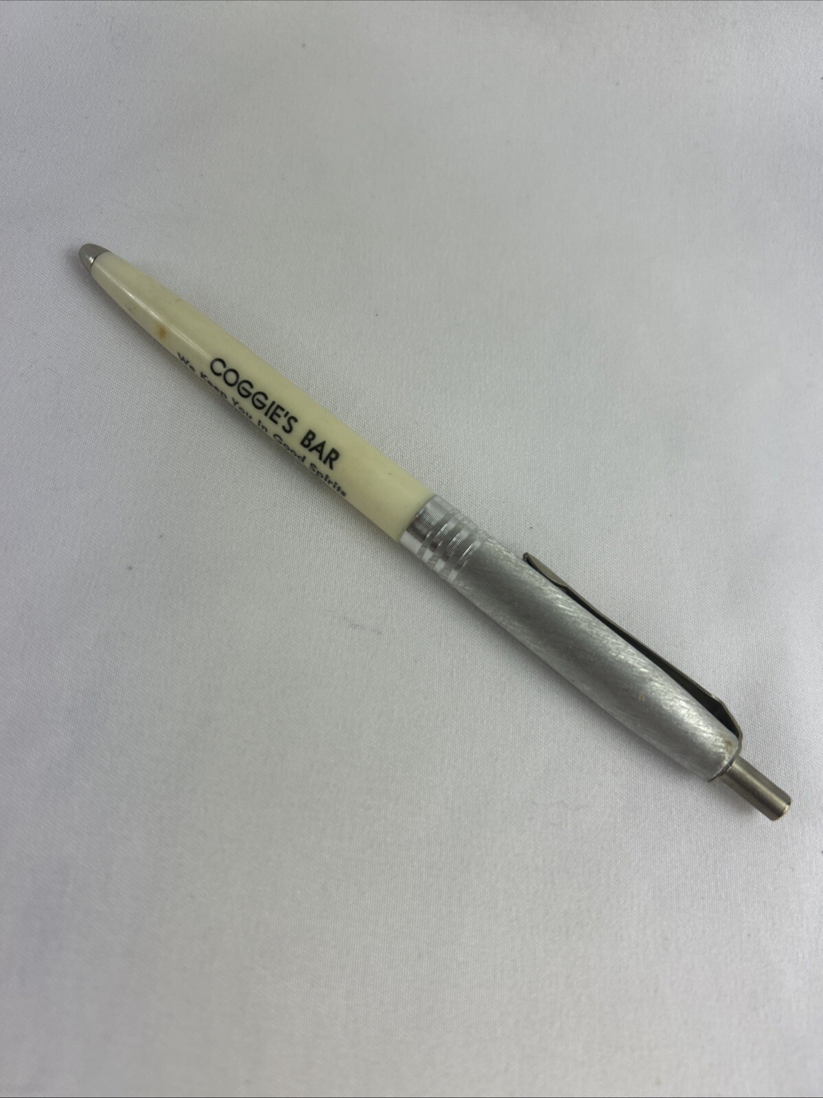 Doggie’s Bar New Ulm MN Vintage Advertising Pen Verna And Coggie White Silver