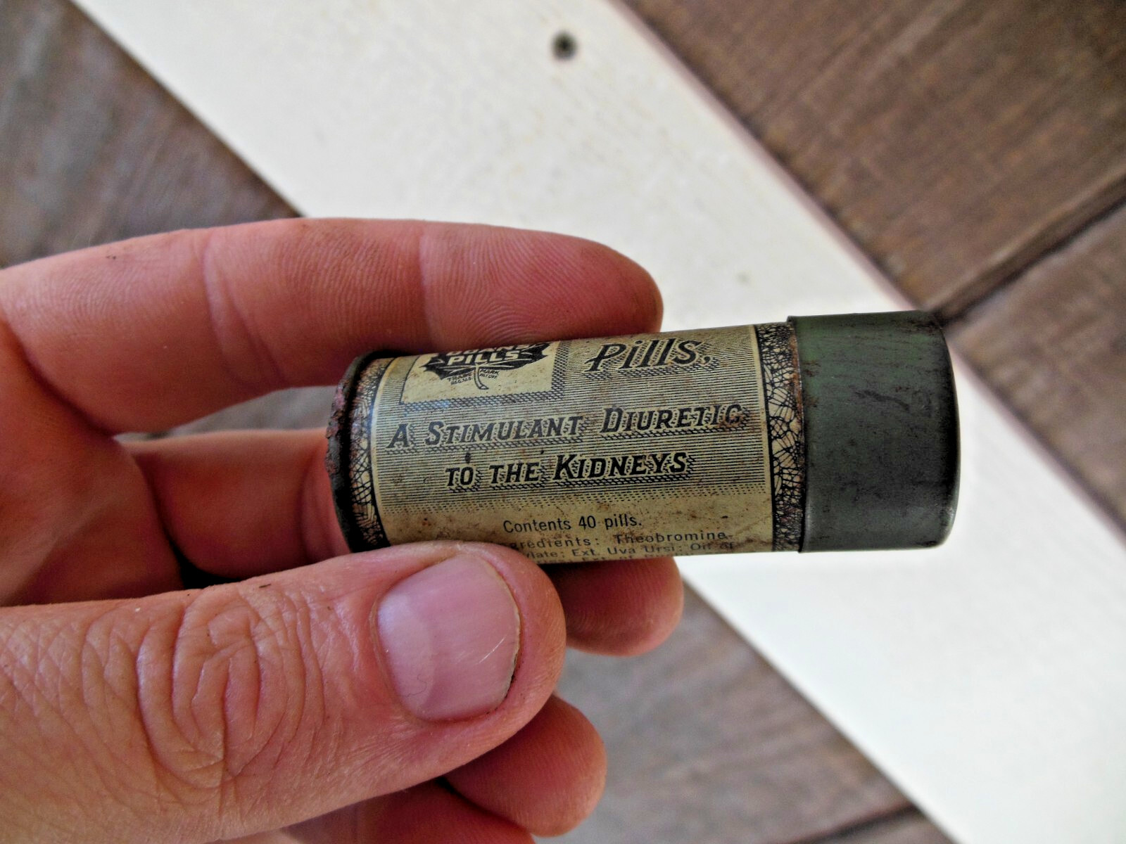 Vintage DOAN’S PILLS Diuretic Kidneys Empty Tin Cylinder
