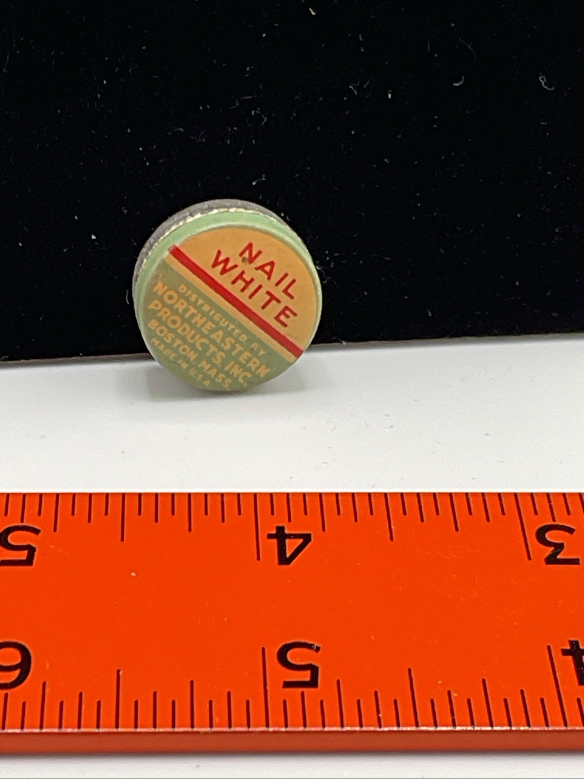 Vintage 1920s Pre Lady Lillian Nail White Dime Size Tin Red With & Blue