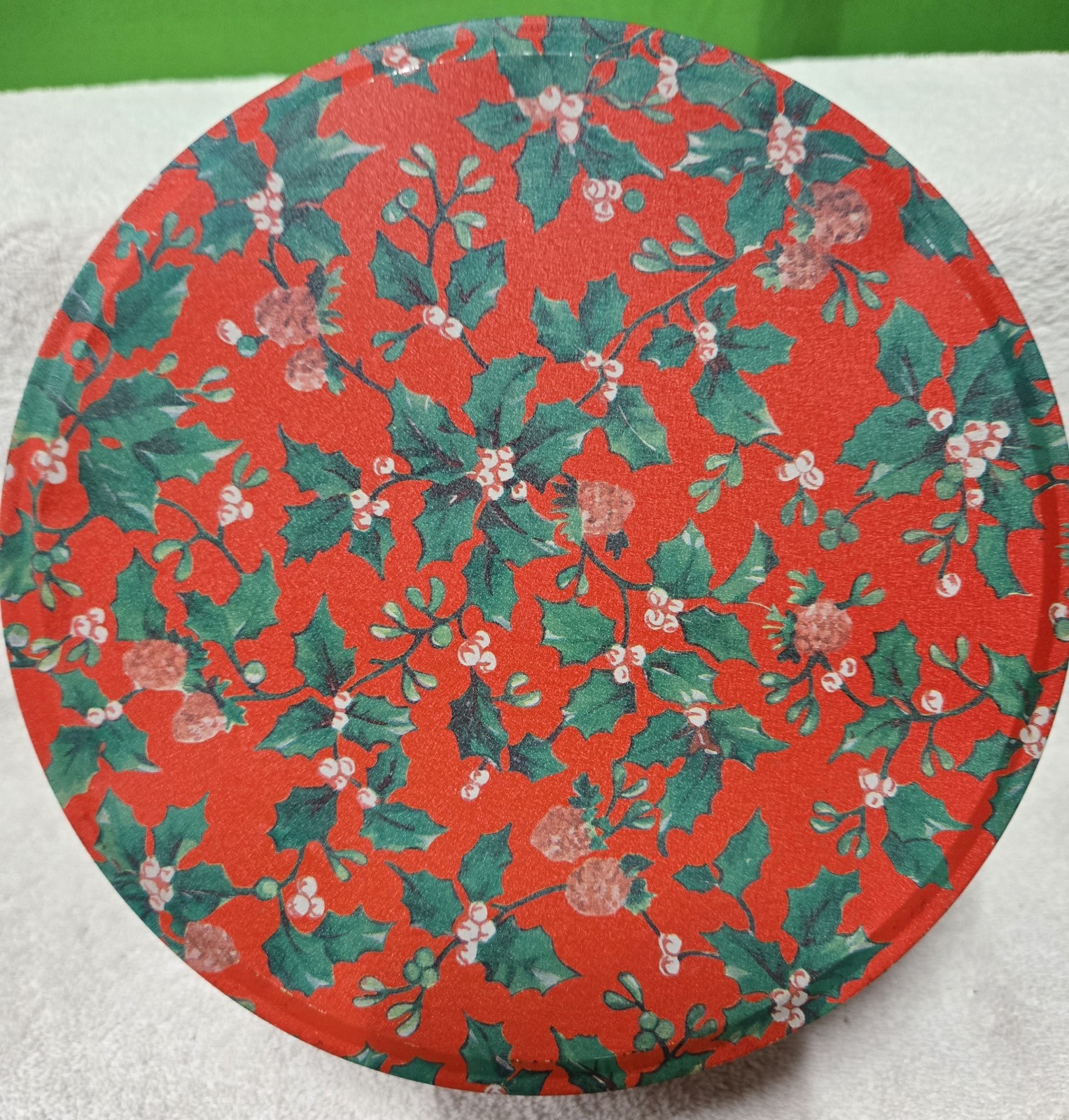Vintage Holly Christmas Tin