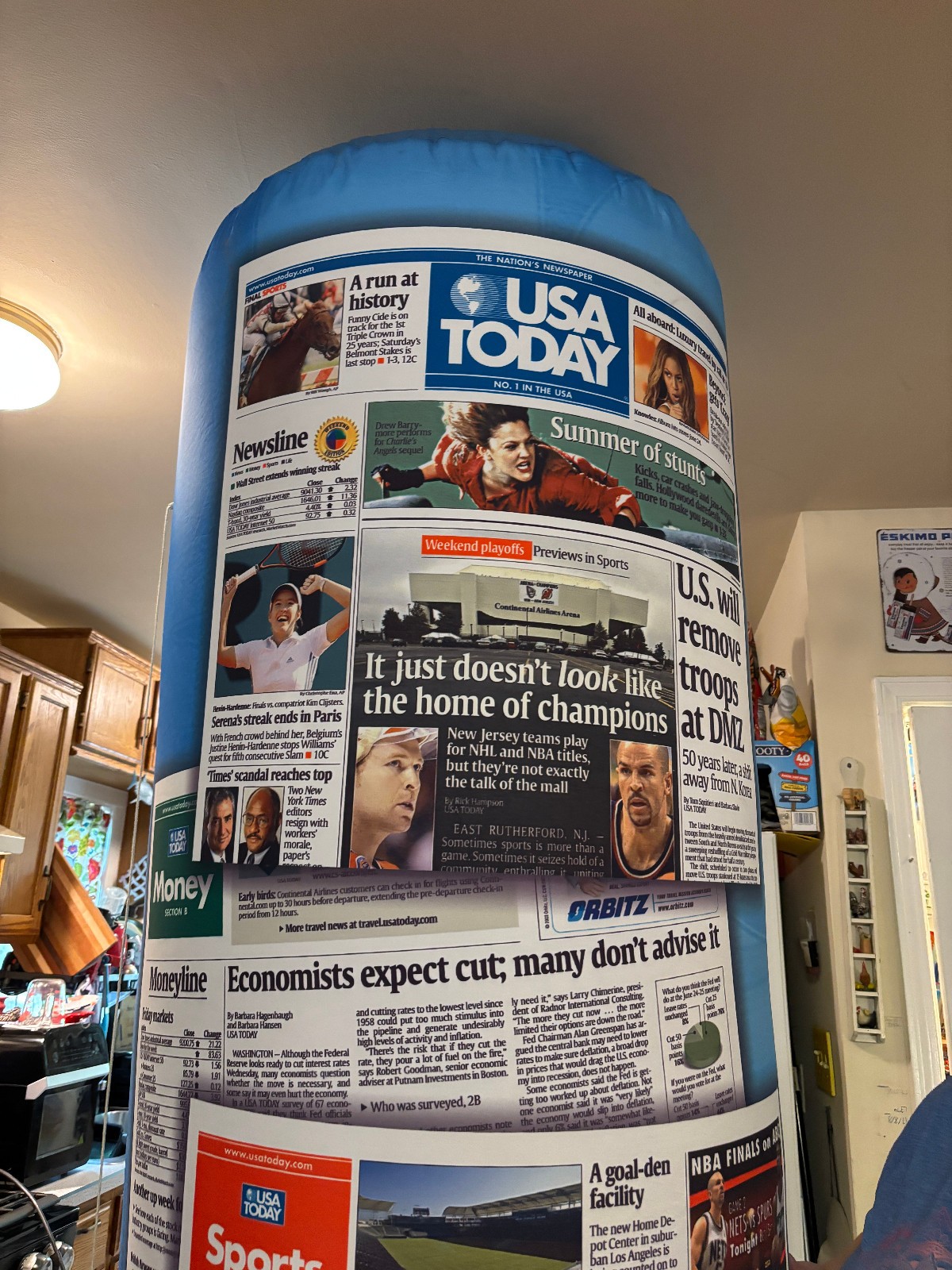 9′ Tall 2003 USA Today / Sports Weekly Outdoor Inflatable Promo Display w/ fan.
