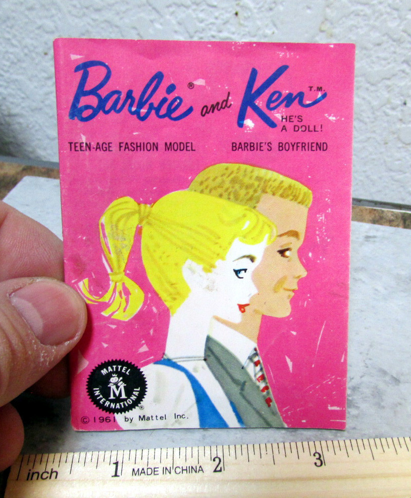 vintage 1961 Barbie and ken Mattel Fashion outfits mini Booklet printed in Japan