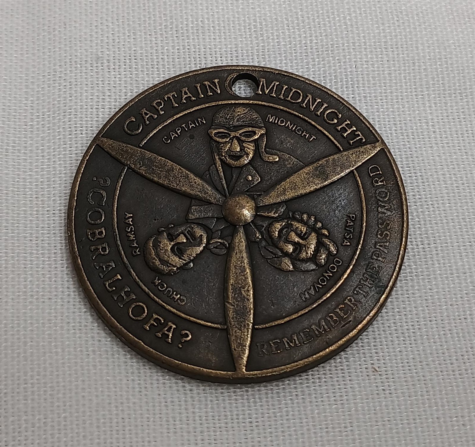 Vintage 1940 Flight Patrol Captain Midnight Medal of Membership Token Skelly
