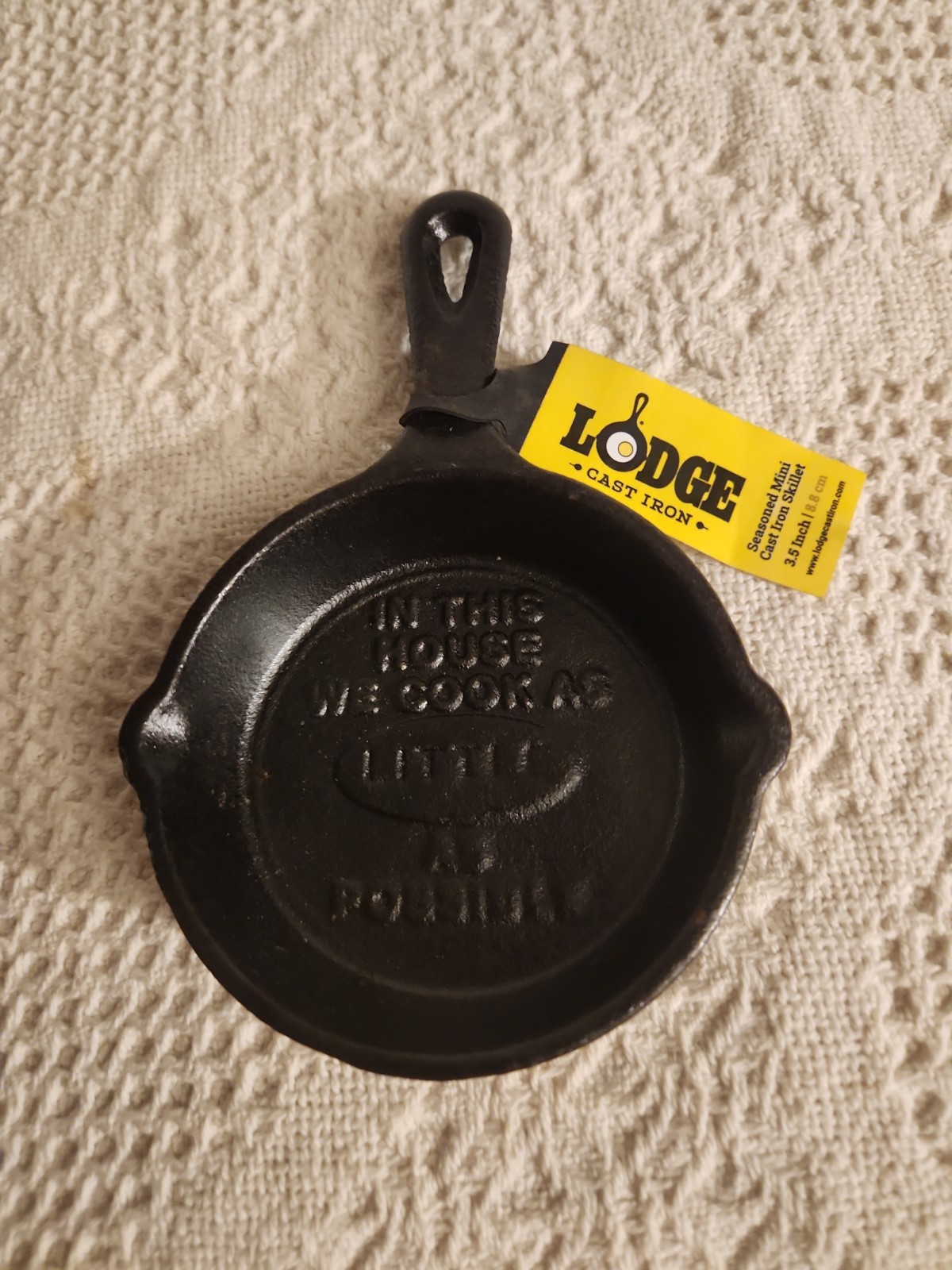 LODGE 3.5″ Cast Iron Skillet Ashtray We Cook @ This House Little As Possible NWT
