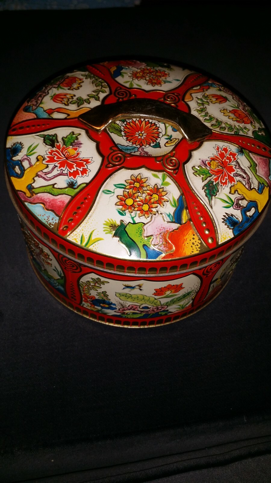 Vintage Tin Embossed Flower Design