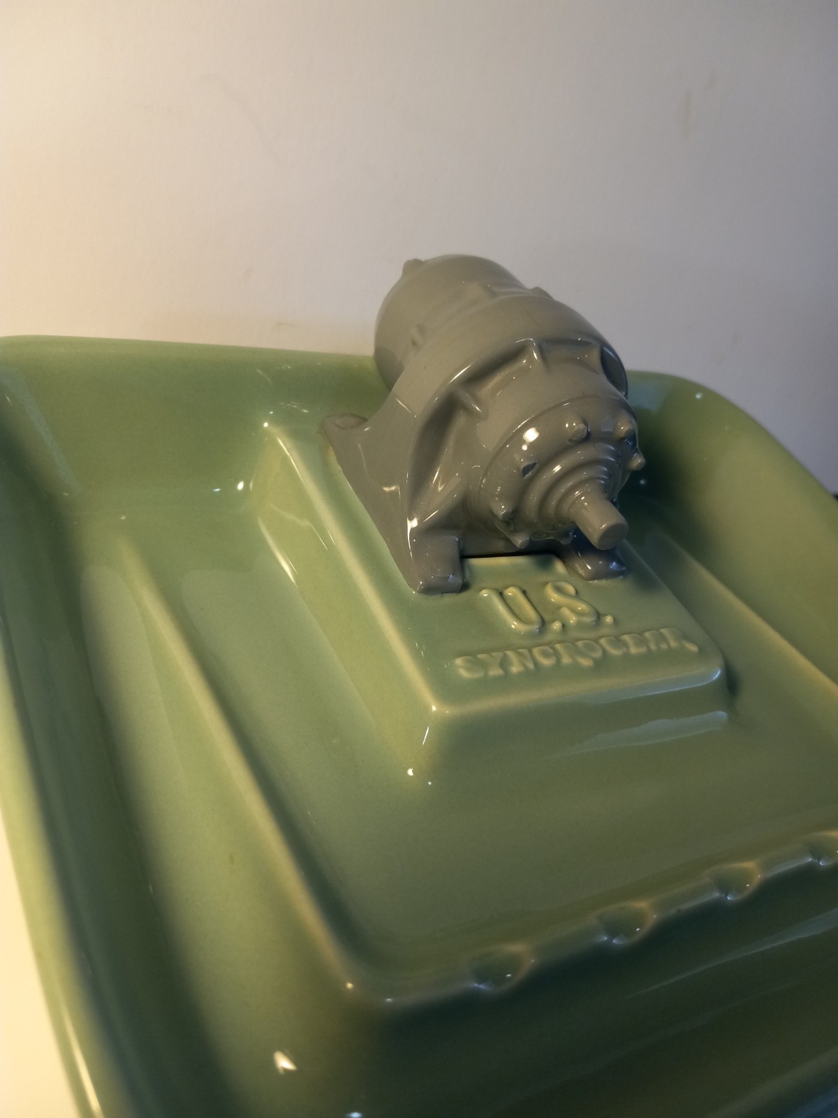 Vintage Advertising Mechanical -Ashtray Ceramic Hueckel