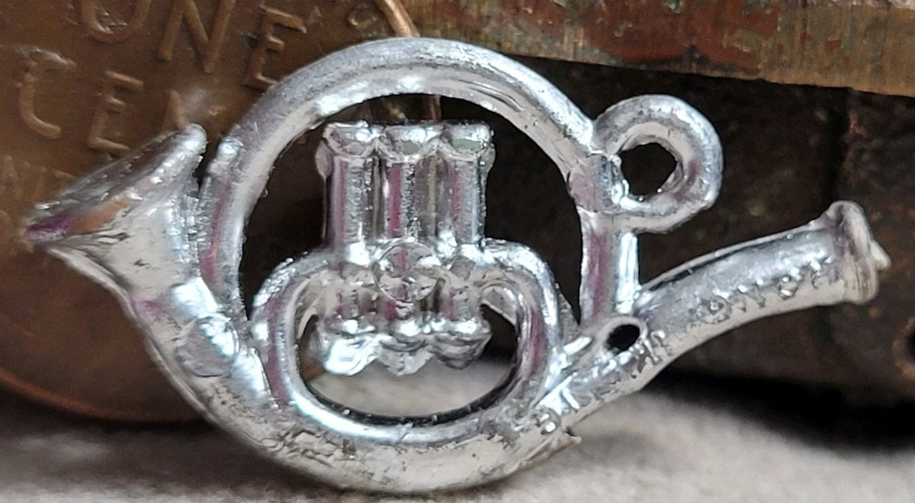 Vintage Silver Chrome HORN MUSICAL INSTRUMENT Gumball Charm Prize