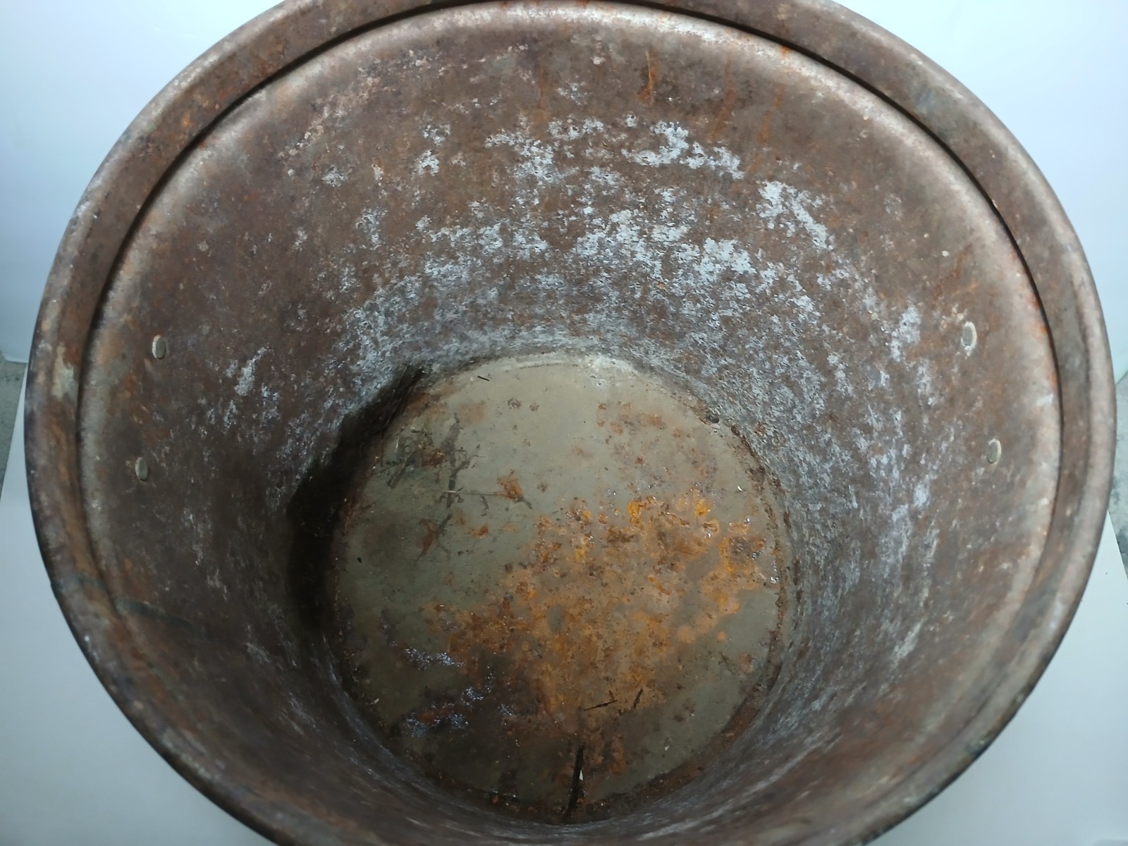 1950s Huge Vintage Black Beauty Paint Can Longwear Paint Kansas City MO 5 Gallon