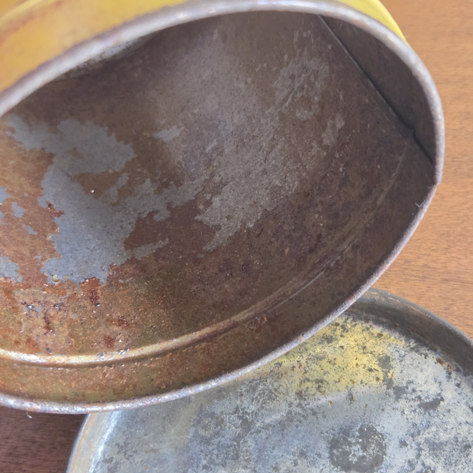 Vintage Art Deco Yellow & Black Gre-Solvent Hand Cleaner 3lb Tin Can 5″ x 4″