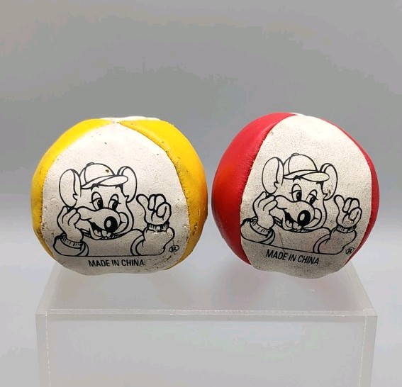 (2) Vtg 90s Show Biz Chuck E Cheese Red Yellow White Beanbag Hacky Sack Ball LOT
