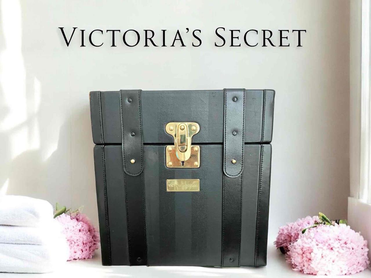 Victoria’s Secret Store Display Trunk Luggage Prop – Black 16×16 Square Non Open
