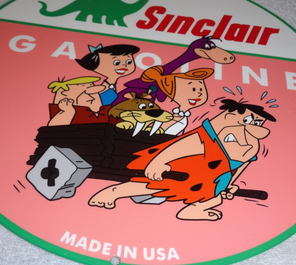 VINTAGE SINCLAIR GASOLINE +THE FLINTSTONES BROKEN CAR 12″ METAL TV SHOW OIL SIGN