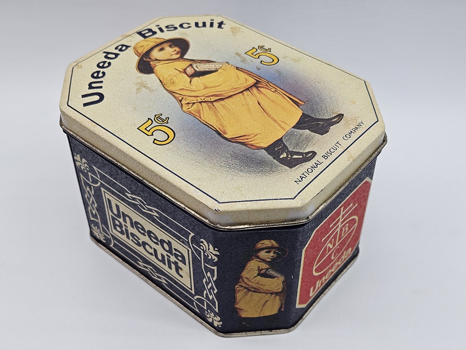 Vintage Nabisco Uneeda Biscuit Tin Design 1923 by Bristol Ware 5.5”X4.5”