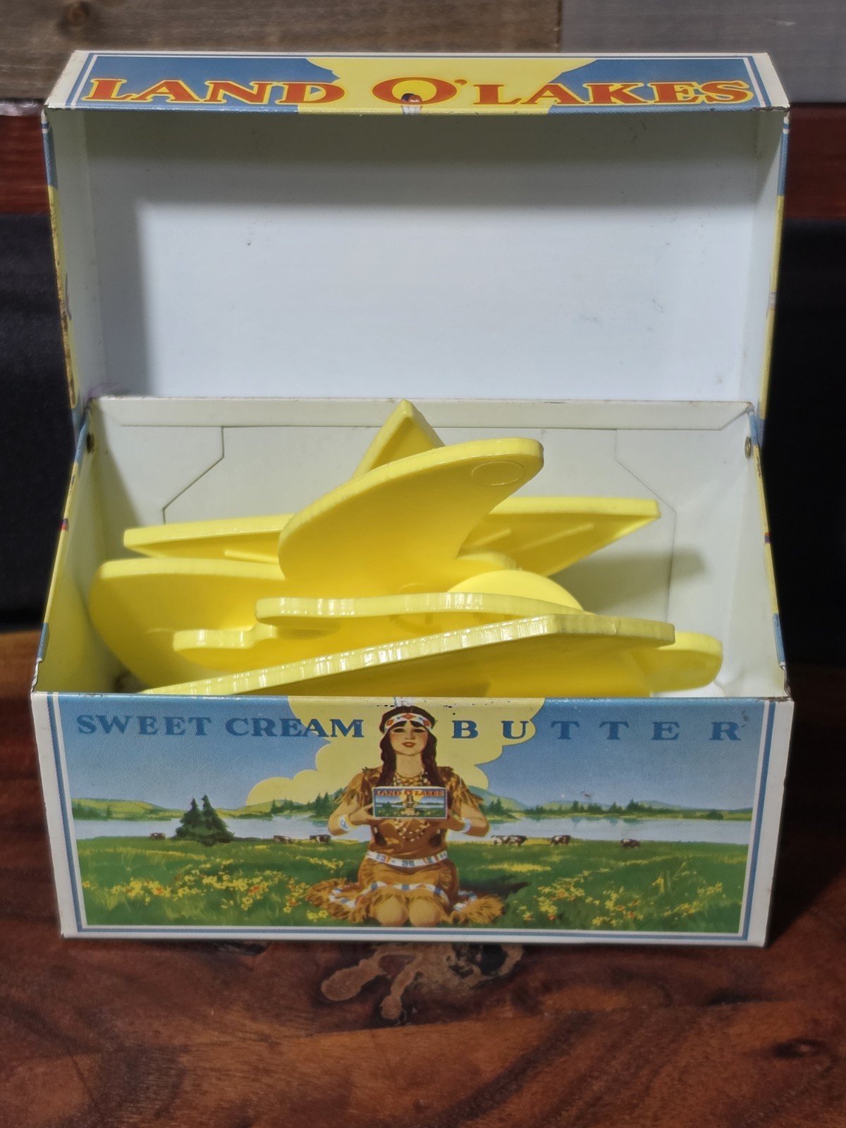 Vintage Land O’Lakes Sweet Cream & Cookie Cutters Metal Tin Storage/Recipe Box