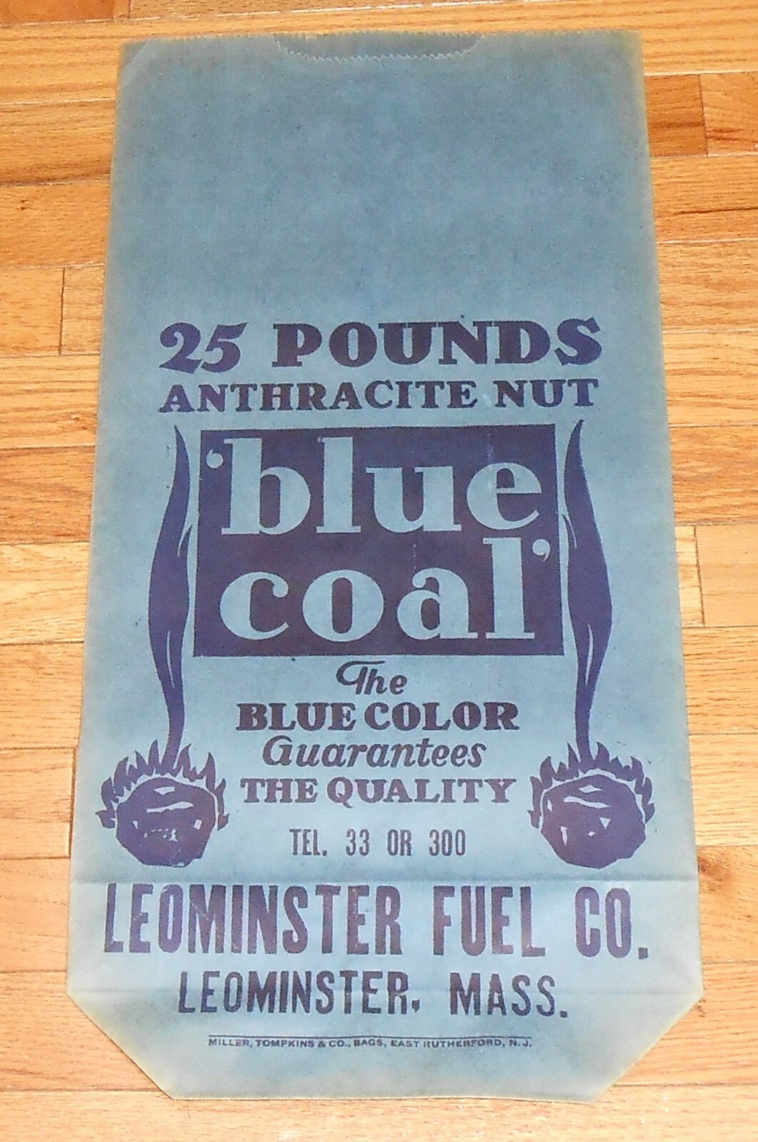 VINTAGE 25 POUND PAPER BLUE COAL BAG – “LEOMINSTER FUEL CO.” – 12″ W X 24″ L