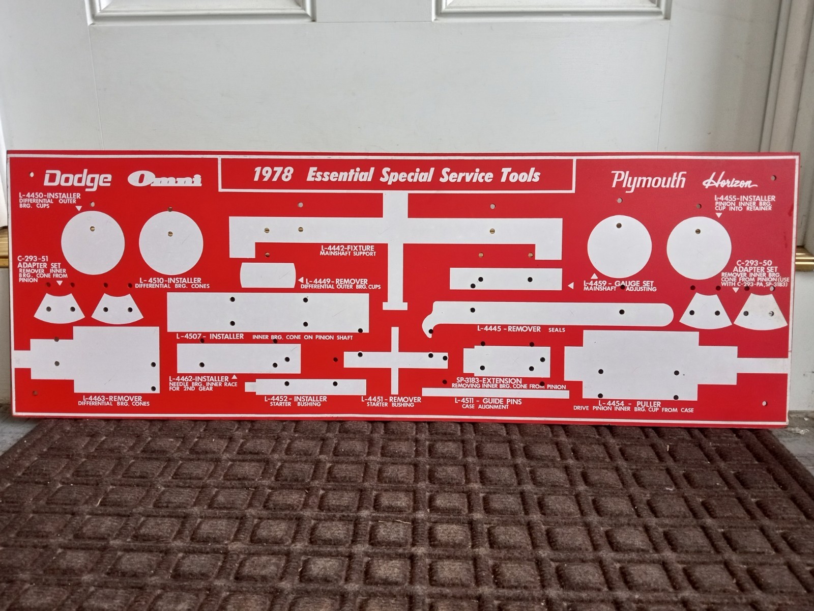 PLYMOUTH Horizon DODGE Omni 1978 Essential Special Service Tools Display Sign