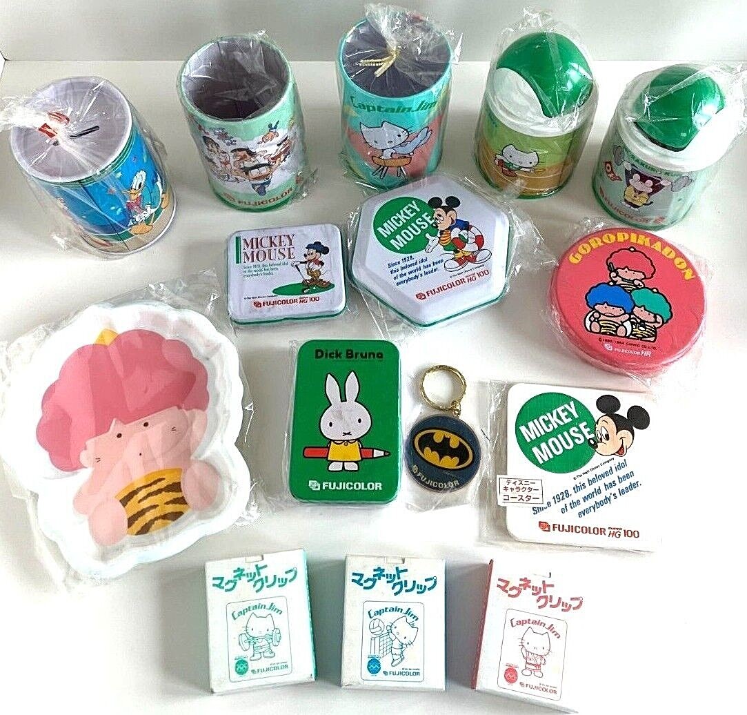 Vintage Fujifilm novelty 1990s Hello kitty Disney Magnet Clip tin case key ring
