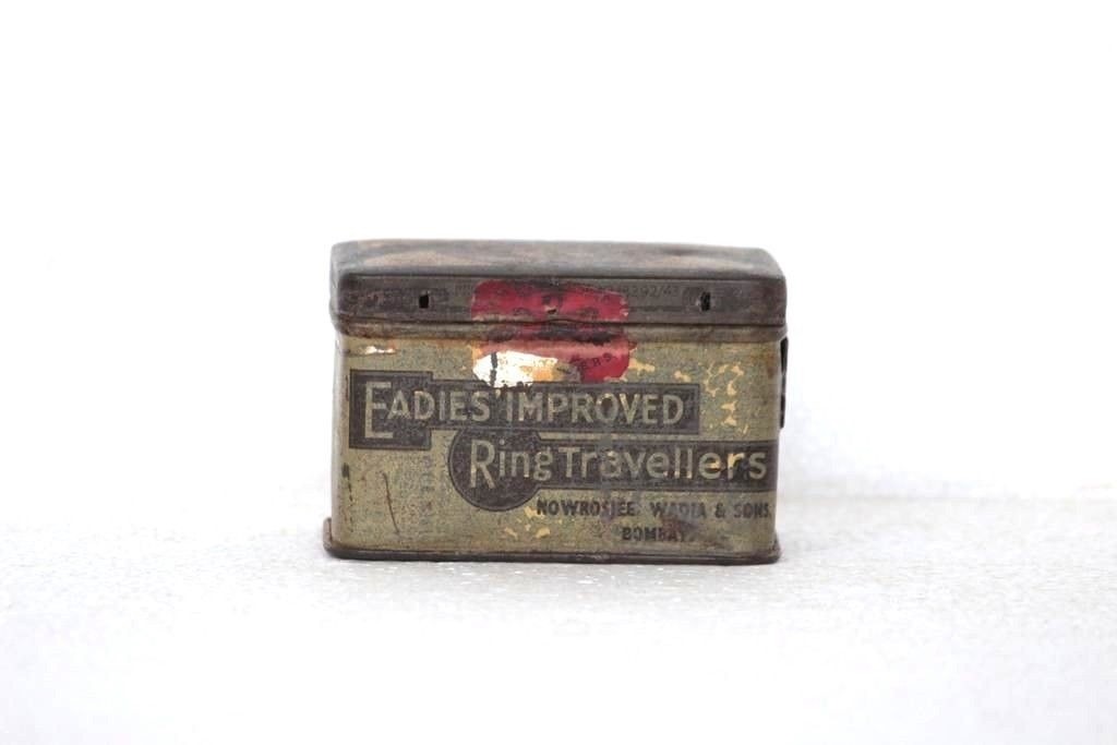 OLD VINTAGE TIN BOX ADVERTISING RING TRAVELLERS BOMBAY PRINT