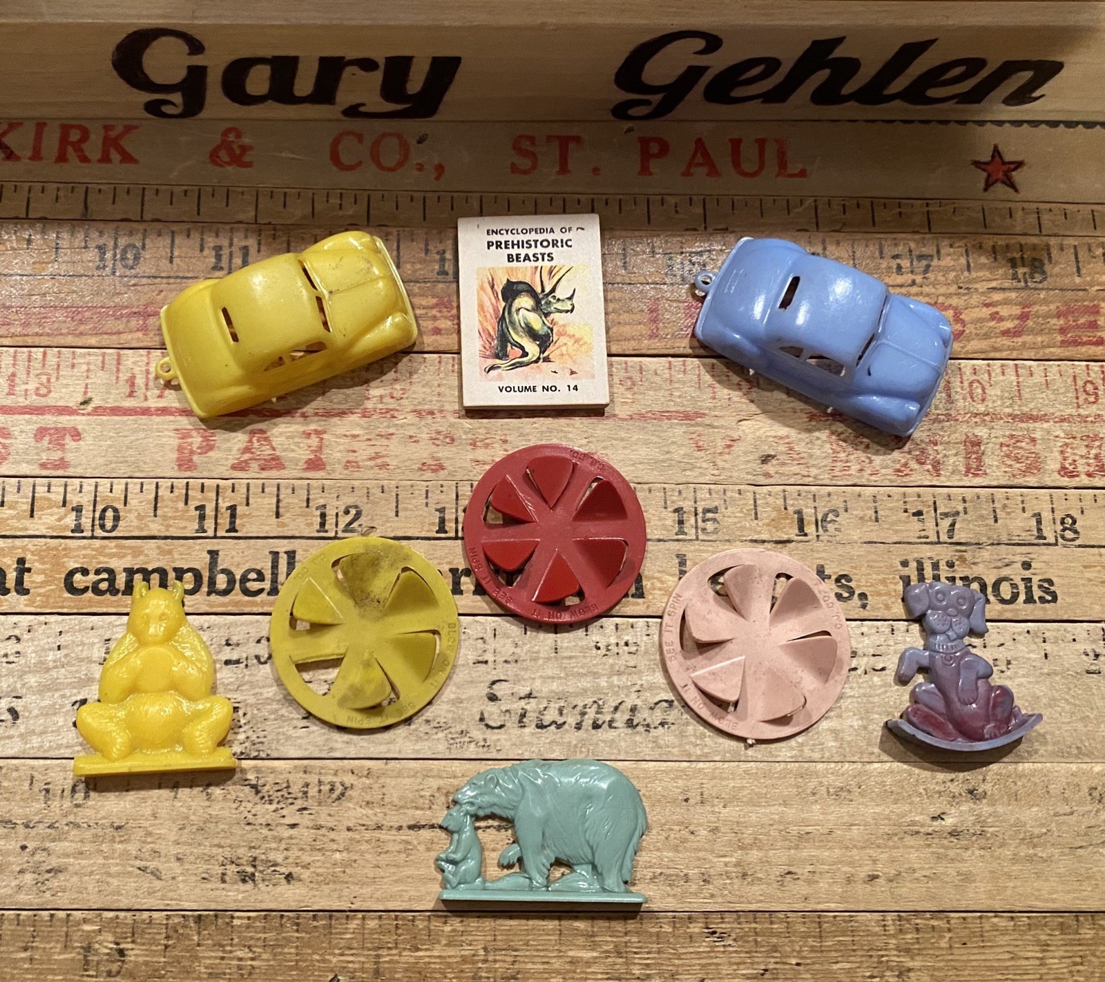 Vintage Lot of 9 Cracker Jacks and Similar Prizes / Toys