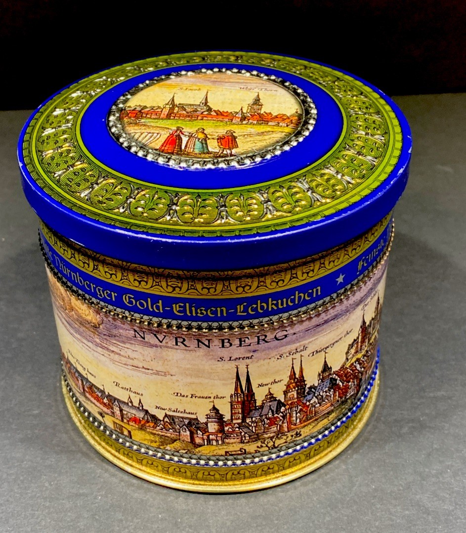 VTG Gottfried Wicklein Nuremberg Lebkuchen Empty Tin Container 3.5×4.25” 2001