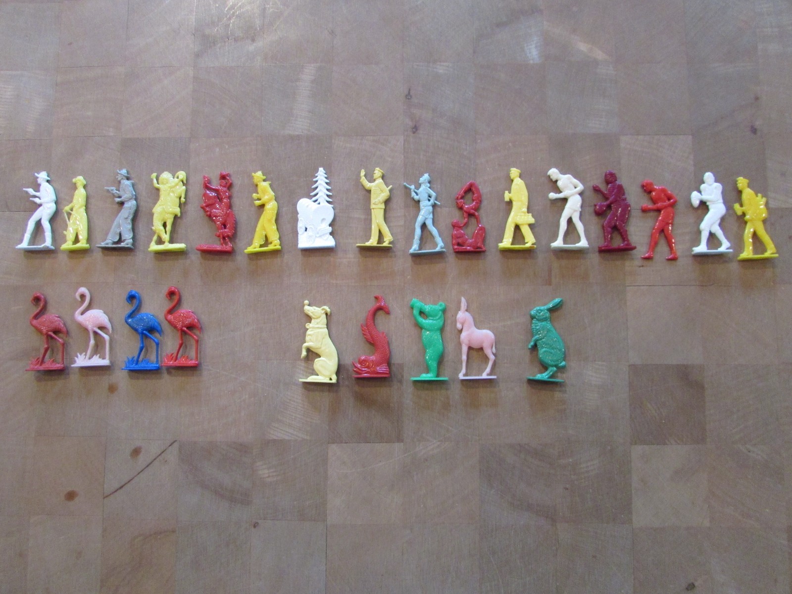 Vintage Nosco Cracker Jack Stand Up Animal Plastic Premium Prize Toy 25 pc Lot