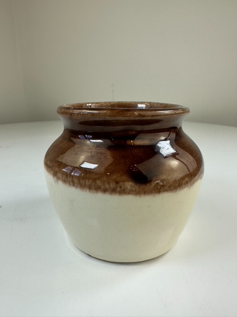 B&M Brick Oven Baked Beans Bean Pot Burnham & Morrill Co Portland Maine Pottery