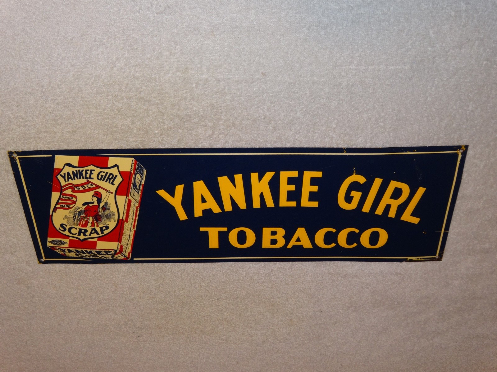 VINTAGE YANKEE GIRL TOBACCO UNION MADE SCRAP 20″ METAL CHEWING GASOLINE OIL SIGN